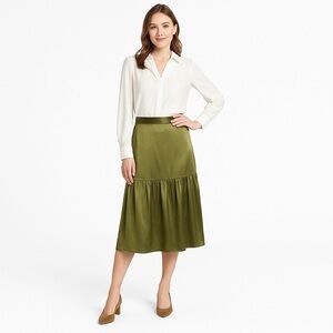 TOPSHOP PETITE Satiny Olive Green Skirt Size 4